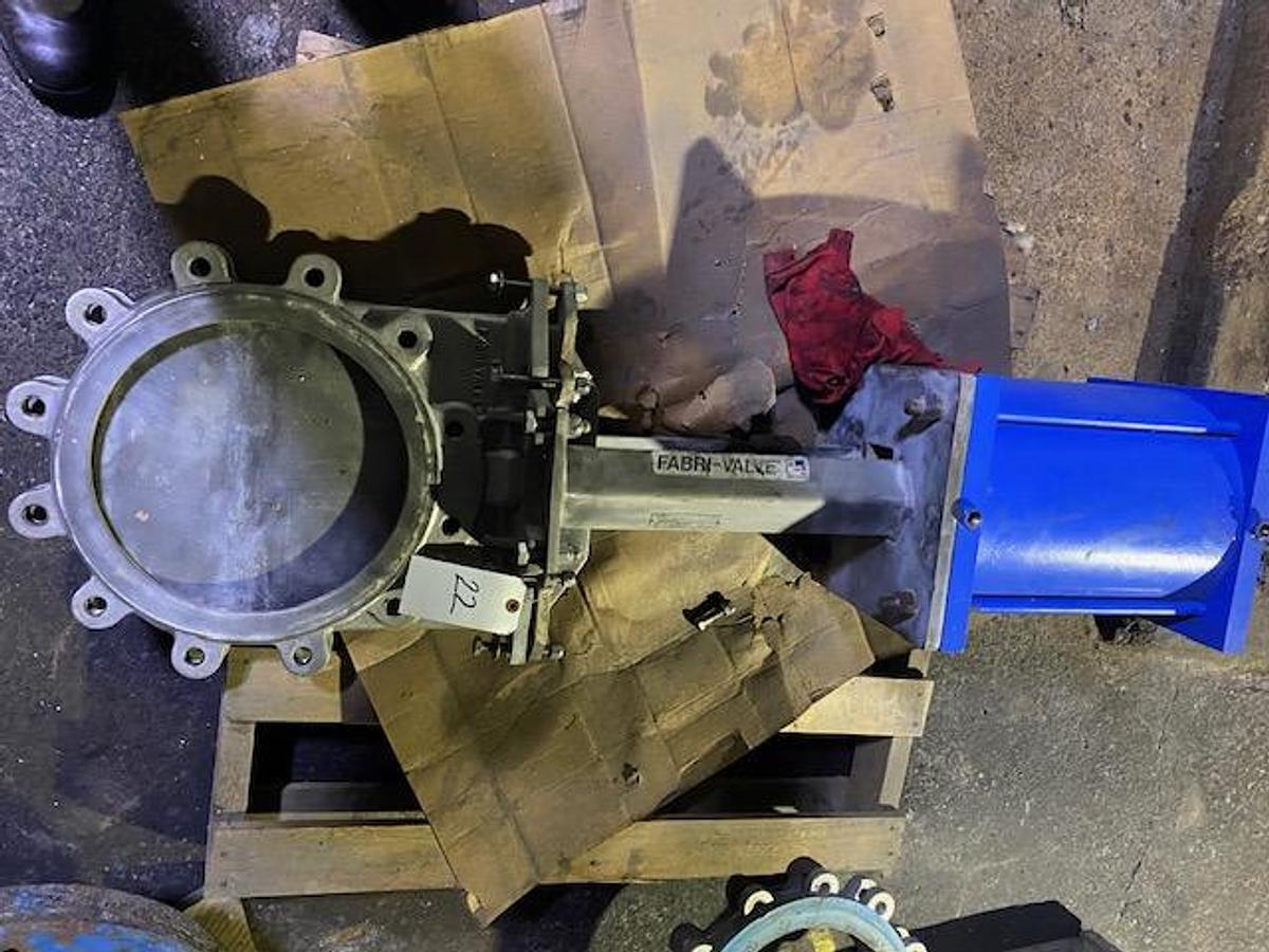 Used ITT FABRI-VALVE 12" DIA. PNEUNMATIC SLIDE GATE VALVE S/S