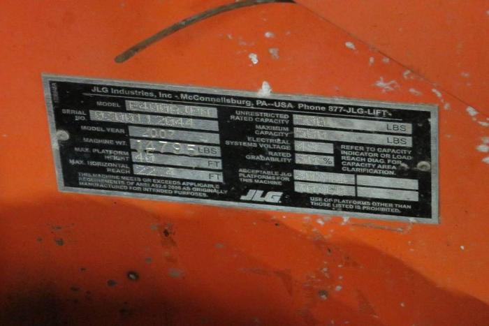 Used JLG MODEL E400AJPN BOOM LIFT 2007 500 LBS 46'
