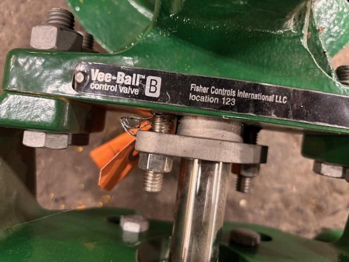 FISHER CONTROL VEE-BALL VALVE SIZE 6