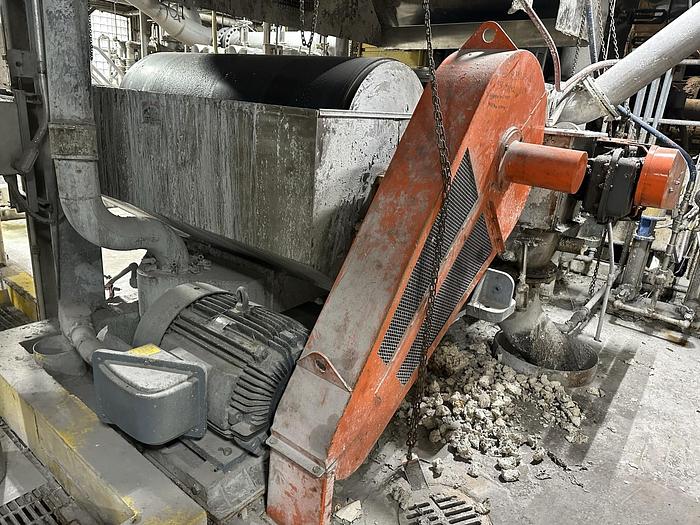 Used BLACK CLAWSON DNT MODEL 200 MANUFACTURED 2001