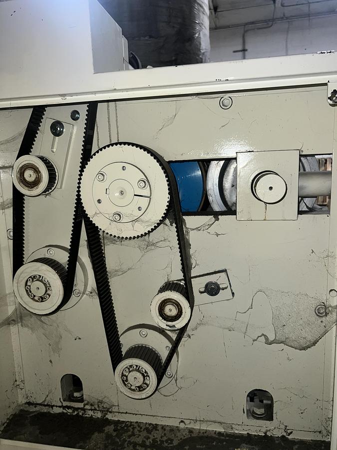 Used 16.5" HERO 1/8 FOLD DINNER NAPKIN