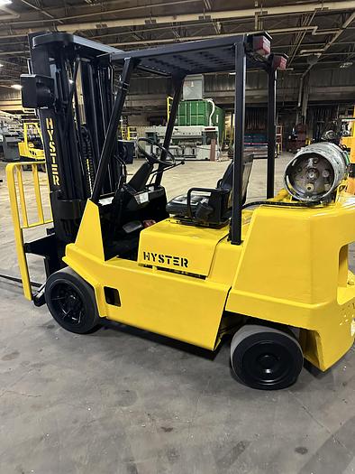 Used 1997 HYSTER S70XL 7000LB CAPACITY FORKLIFT WITH SIDESHIFT