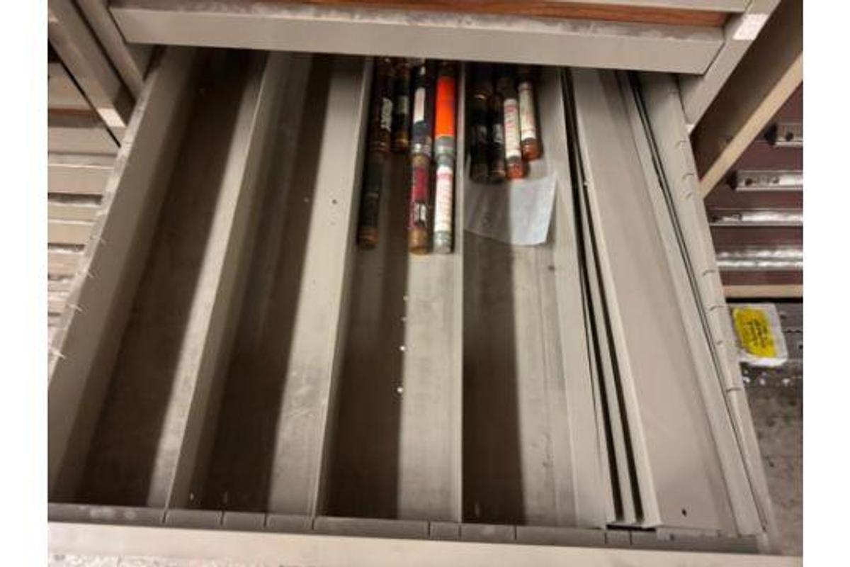 Used MIRCOFORM TOOL CABINET 10 DRAWER WITHOUT CONTENTS