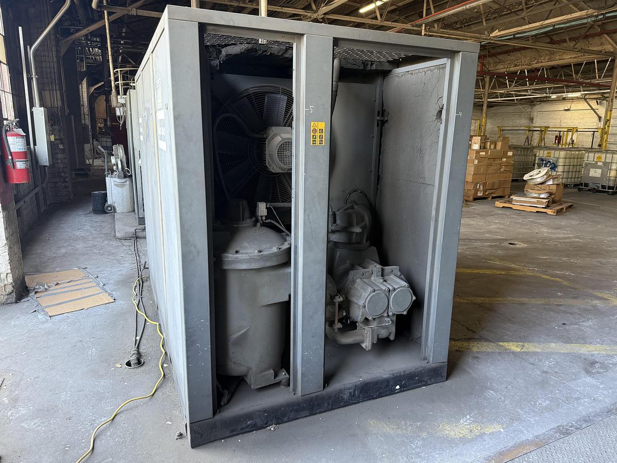 Used 161 HP ATLAS COPCO AIR COMPRESSOR MODEL GA110