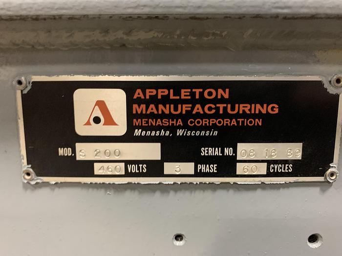 Used APPLETON S-200 SEMI AUTOMATIC CORE CUTTER 4" MANDREL