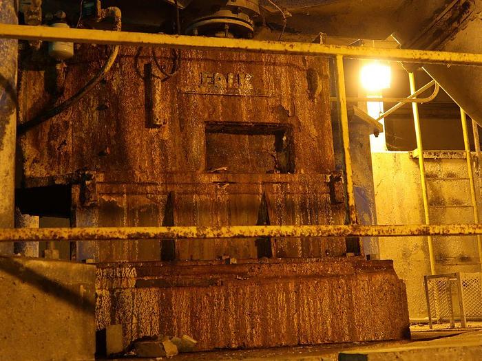 Used VOITH HD-18 7,500-LB  S/S  HIGH CONSISTENCY BATCH PULPER 400 HP NO CONVEYOR  PENDING JA