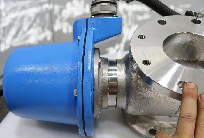 Used BASIS WEIGHT VALVE - DEZURIK PPE - 4" VALVE REBUILT