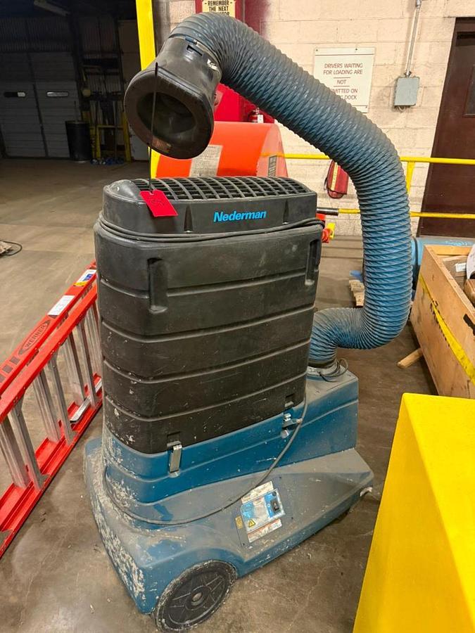 Used NEDERMAN FUME EXTRACTION SYSTEM