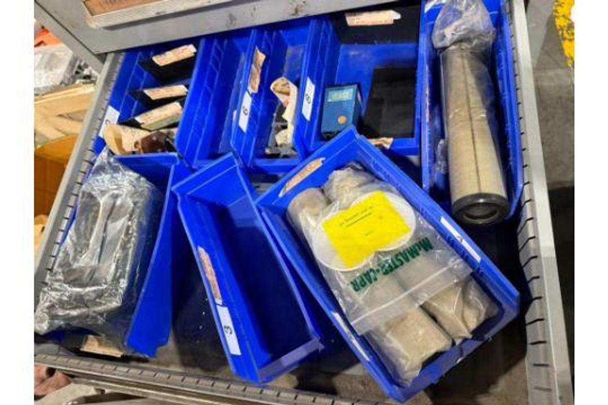 Used LYON 7 DRAWER TOOL CABINET CONTENTS NOT INCLUDED