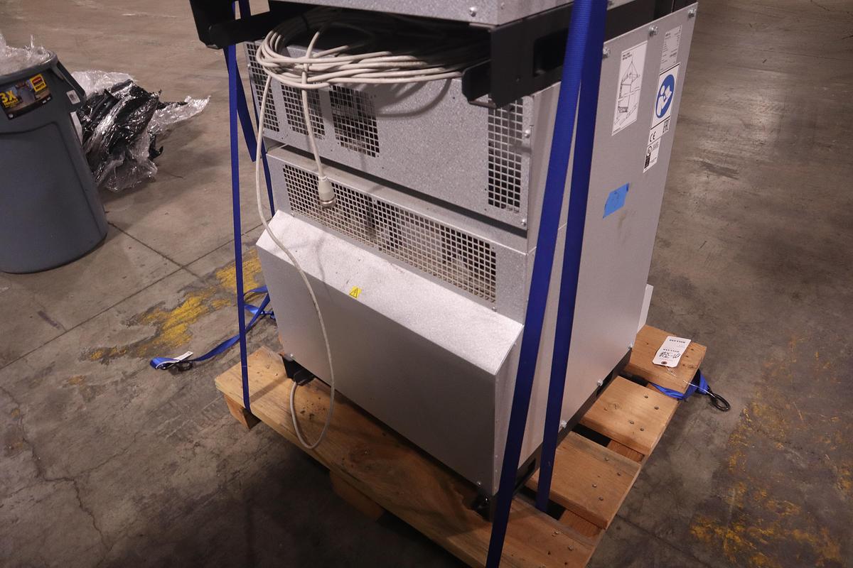 ABB MODEL IRB 6700-300/2.70 ROBOT 6-AXIS MANUFACTURED 2021