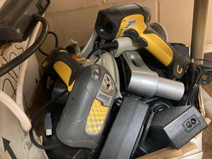 Used CONTENTS ON SHELVING SPARE IT GEAR