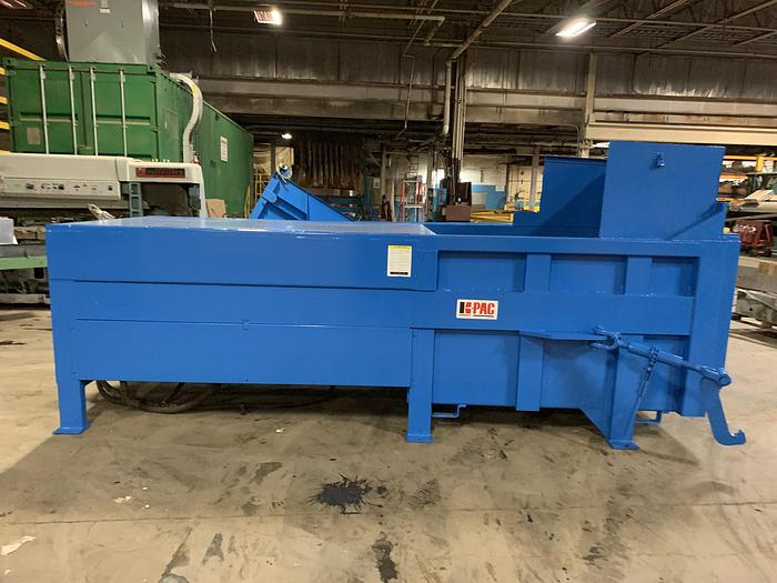 Used SHRED-TECH AZ-80 SHREDDER WITH COMPACTOR AND CONVEYOR