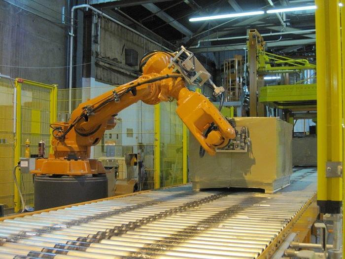 Used MSK PALLET WRAPPING LINE