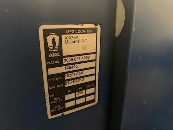 Used QUNICY MODEL QSI-925 AIR COMPRESSOR