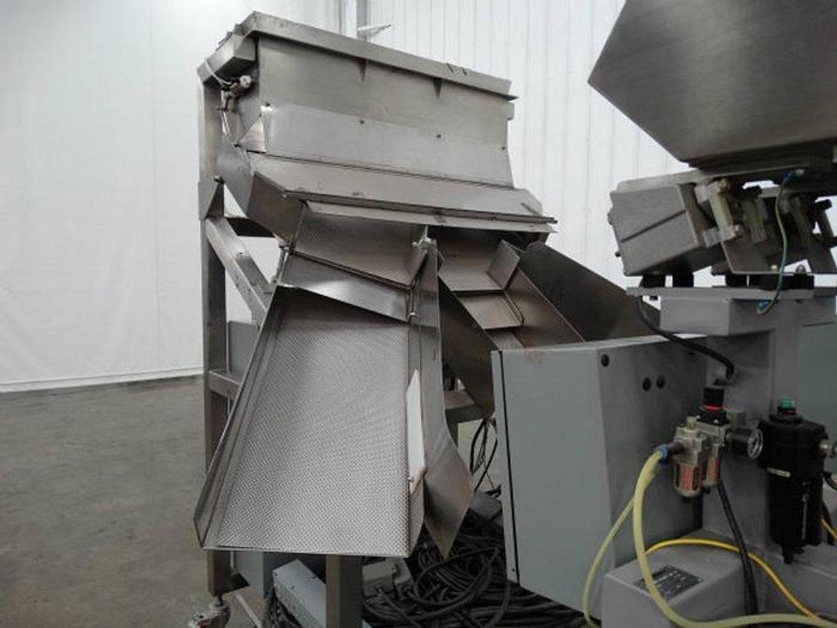 Used WEIGHPACK SYSTEMS INC MODEL COUNTING DEVICE TW/TP LINEAR COUNTER AND VS BAGGING SYSTEM