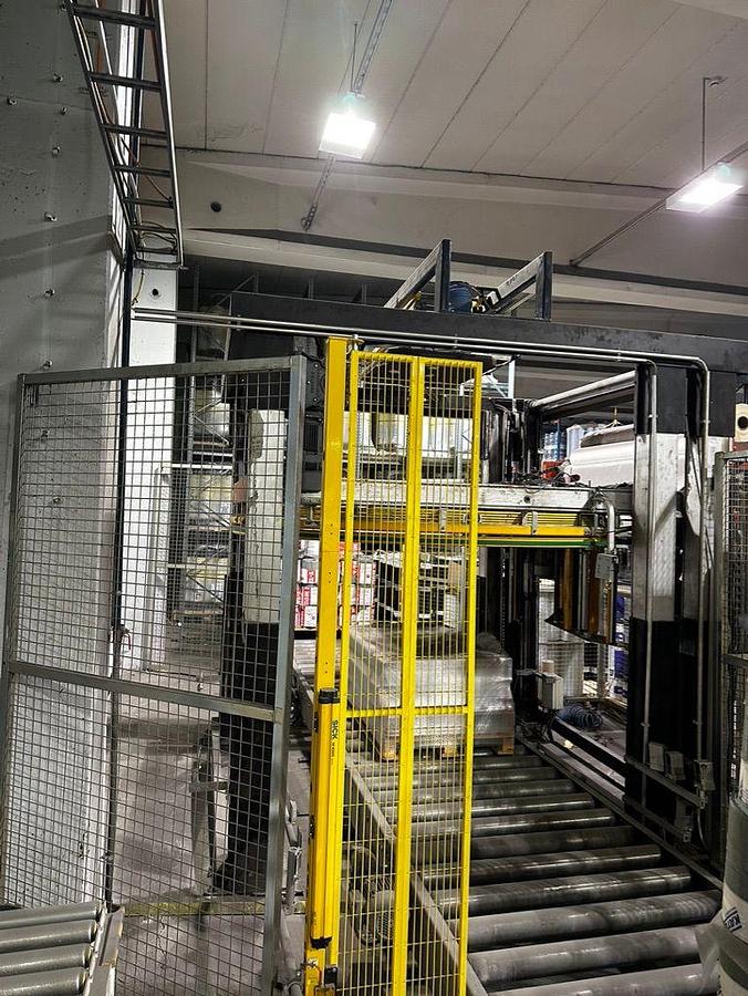 Used SIGNODE (HALOILA) OCTOPUS 1600 BTS PALLET WRAPPING LINE