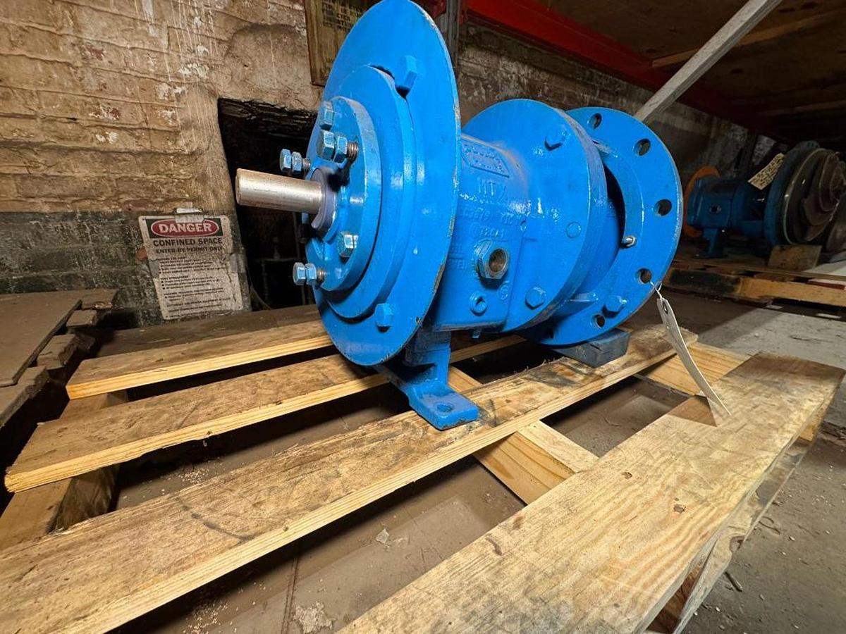 Used GOULDS POWER END PULLOUT PUMP PART 316 STAINLESS STEEL