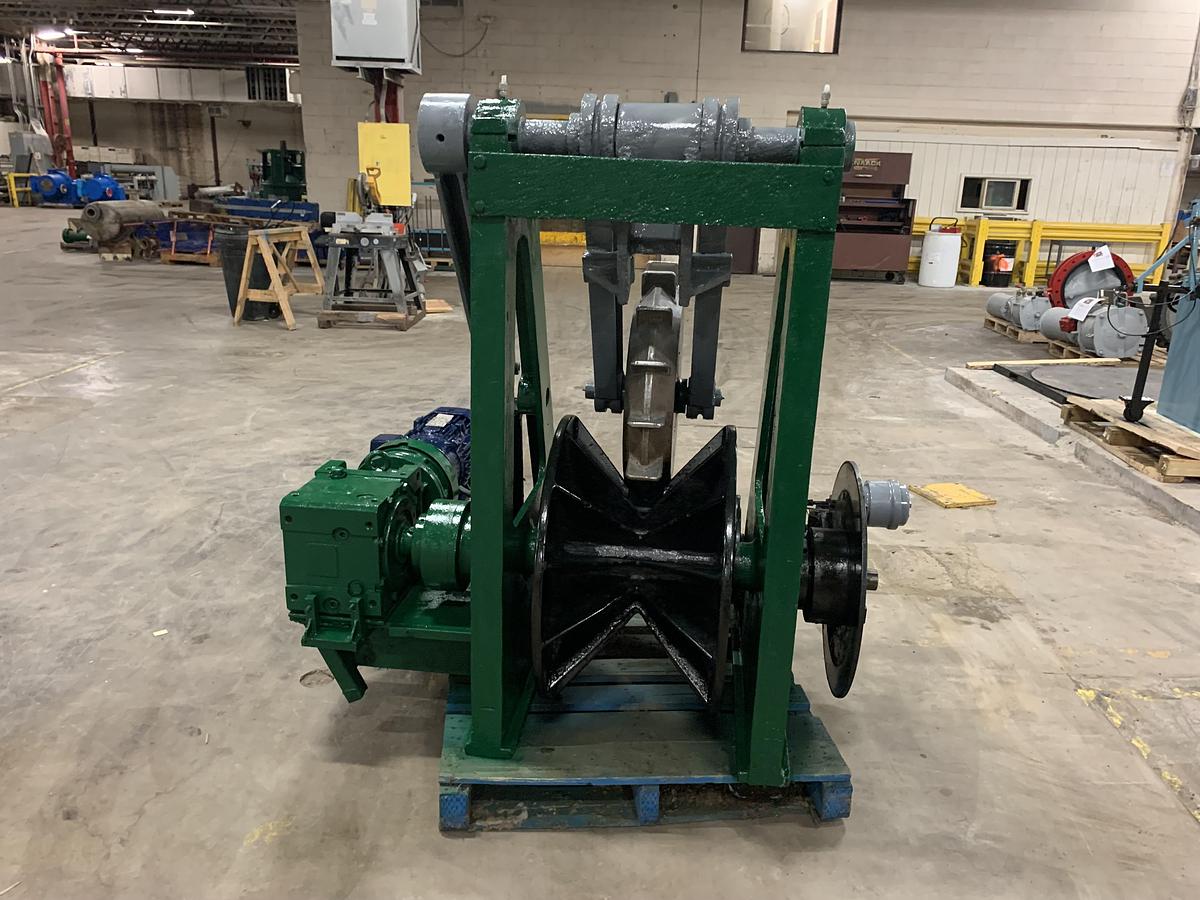 Used KADANT BLACK CLAWSON RAGGER W/ CONTROL PANEL