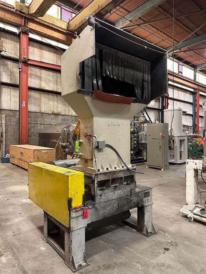 Used BATTENFELD GLOUCESTER MODEL 1428HD GRANULATOR 200 HP