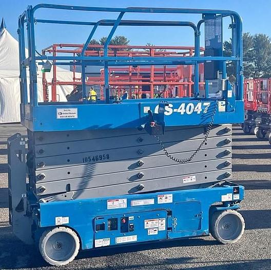 Used 2016 GENIE GS4047 SCISSOR LIFT 45FT 550LB CAPACITY