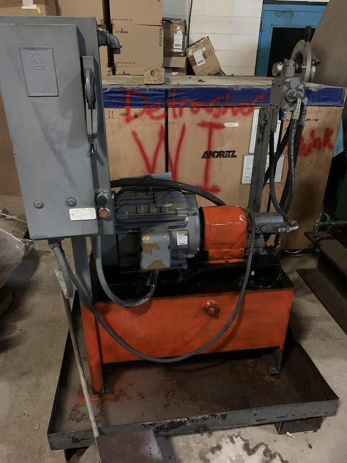 Used 60" WIDE BLACK CLAWSON ROLL SPLITTER 72" DIAMETER