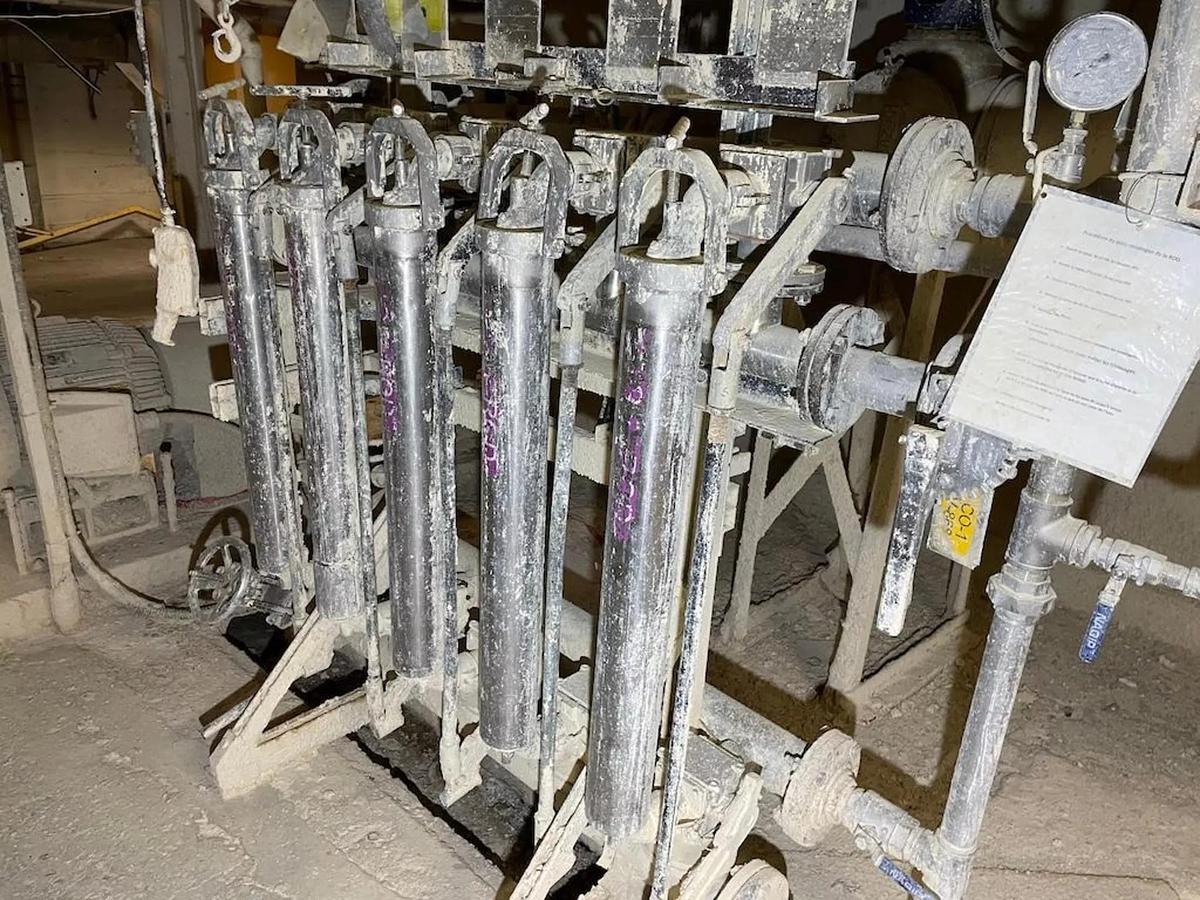 Used RONNINGEN - PETTER BANK OF FIVE WATER FILTERS