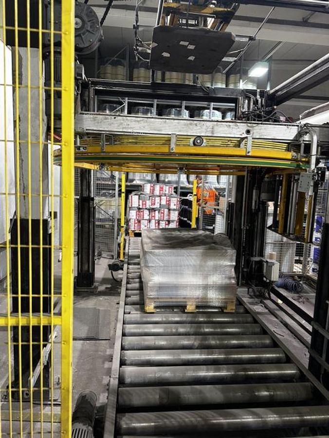 Used SIGNODE (HALOILA) OCTOPUS 1600 BTS PALLET WRAPPING LINE