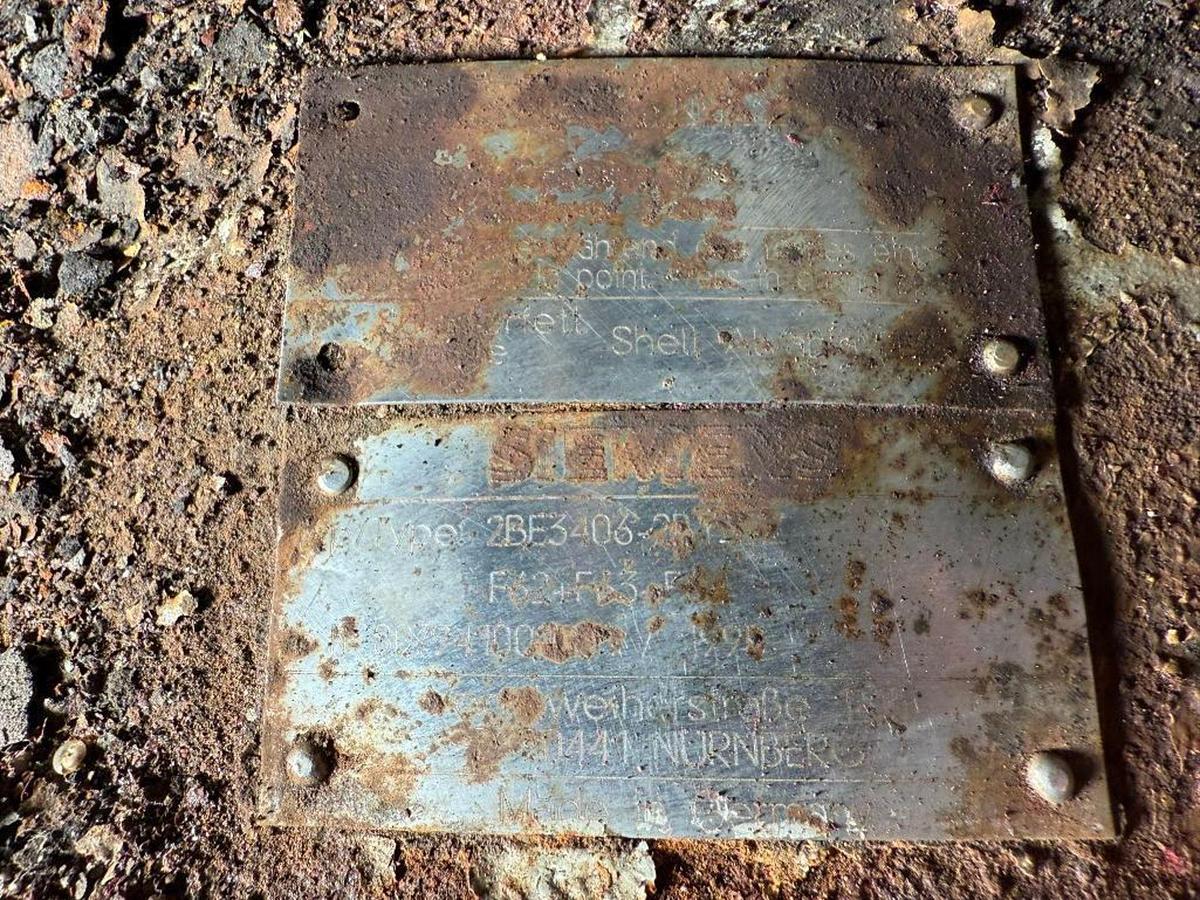 Used SIEMENS ELMO-F VACUUM PUMP