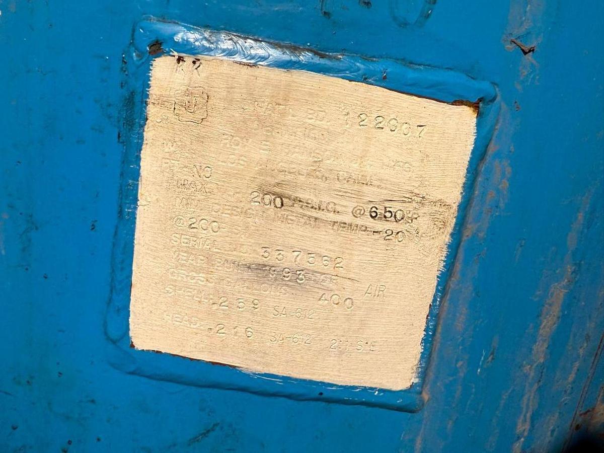 Used 400 GALLON AIR RECEIVING TANK