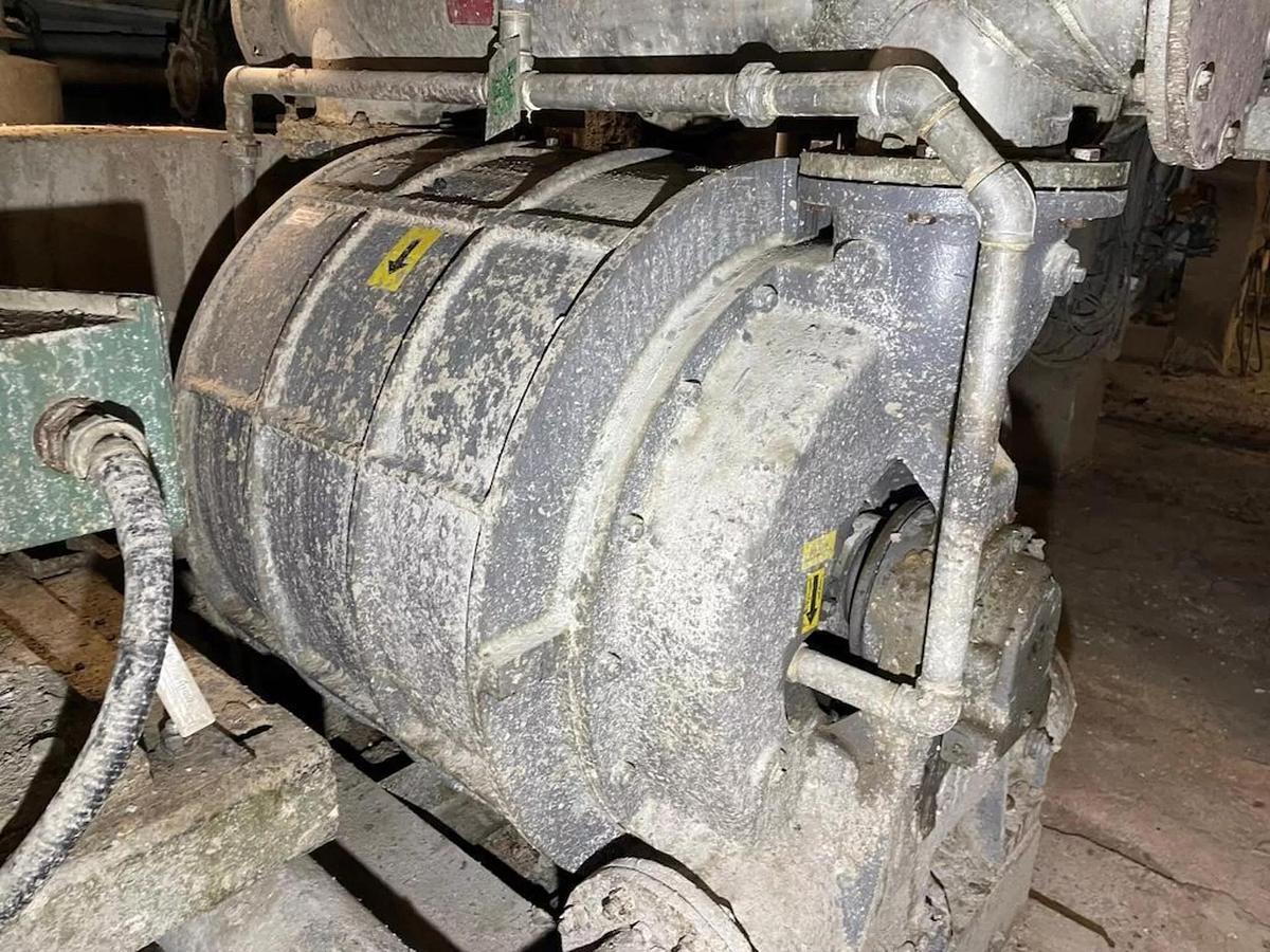 Used NASH MODEL CL4001 VACUUM PUMP