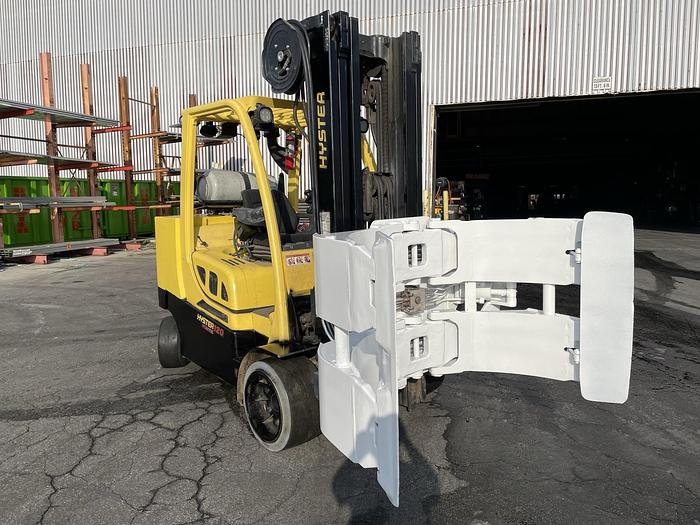 Used 12,000 POUND HYSTER S120FTPRS FORKLIFT WITH PAPER ROLL CLAMP MFG. 2017 - PENDING JF