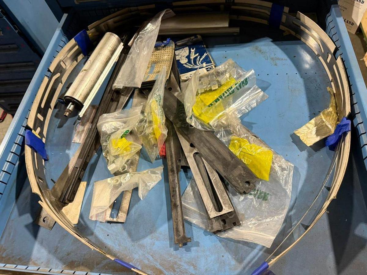 Used LYON 11 DRAWER TOOL CABINET