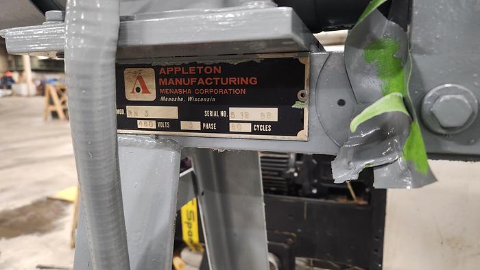 Used APPLETON MFG. MODEL RN 5 CORE KNOTCHER