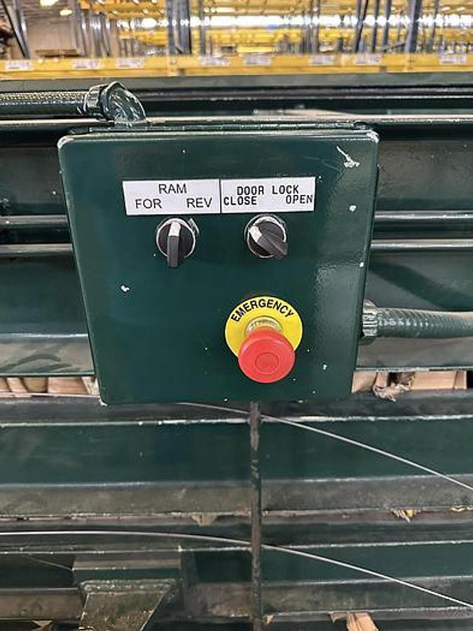 Used INTERNATIONAL BALER MODEL NA-1295-48 HORIZONTAL CLOSED DOOR BALER 30HP