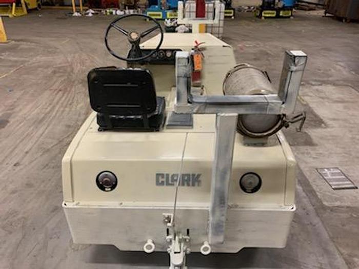 Used CLARK MDL. CT30 TOWING TRACTOR