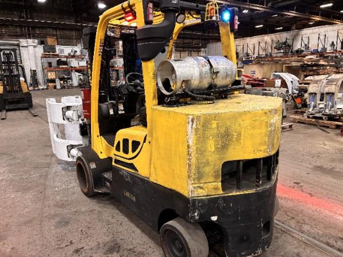 Used 12,000 POUND HYSTER S120FTPRS FORKLIFT WITH PAPER ROLL CLAMP MFG. 2020 LOW MAST