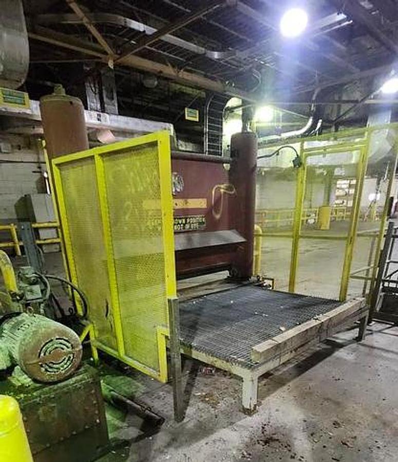 Used 72" WIDE BLACK CLAWSON ROLL SPLITTER 48" DIAMETERS