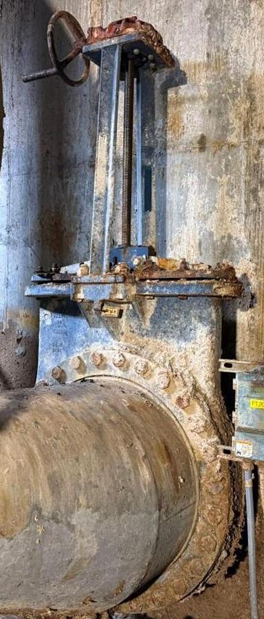 Used 30" MANUAL KNIFE GATE FABRI-VALVE