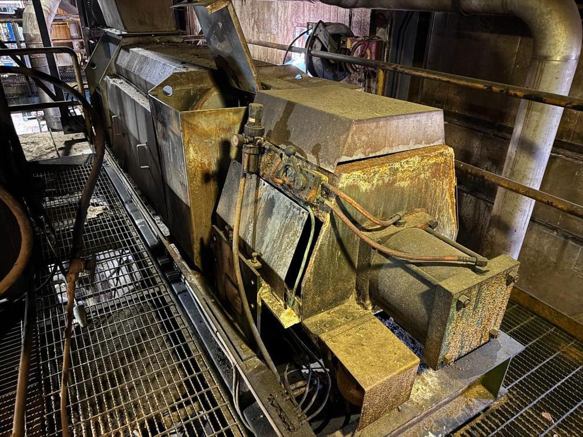 Used VINCENT SCREW PRESS