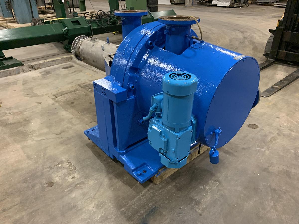 Used 26" BOLTON EMERSON DISC REFINER WITH 500 HP MOTOR
