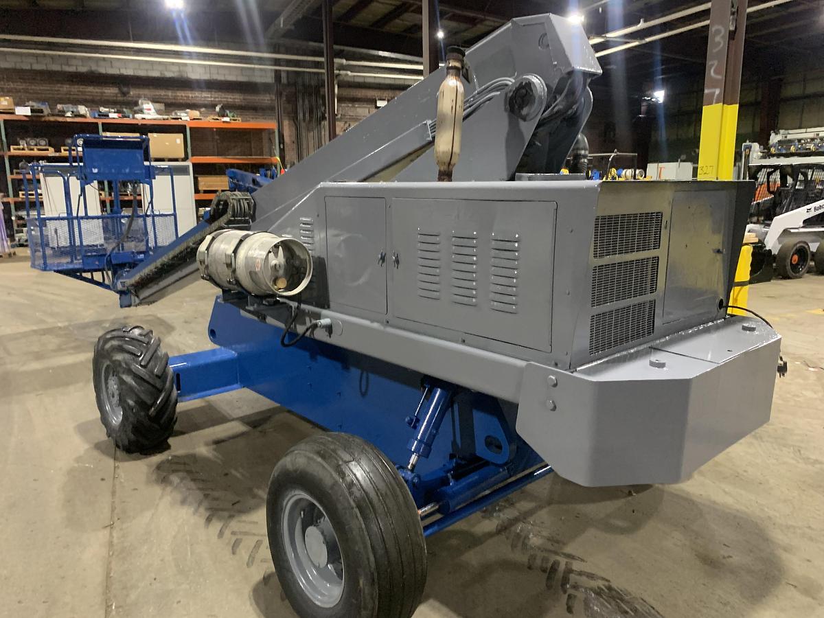 Used SNORKOL BOOM LIFT
