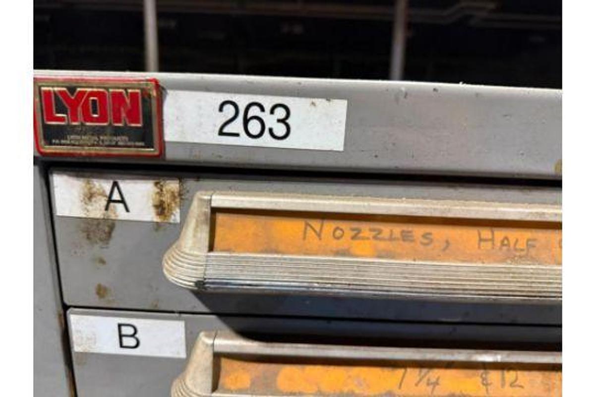 Used LYON 11 DRAWER TOOL CABINET CONTENTS NOT INCLUDED