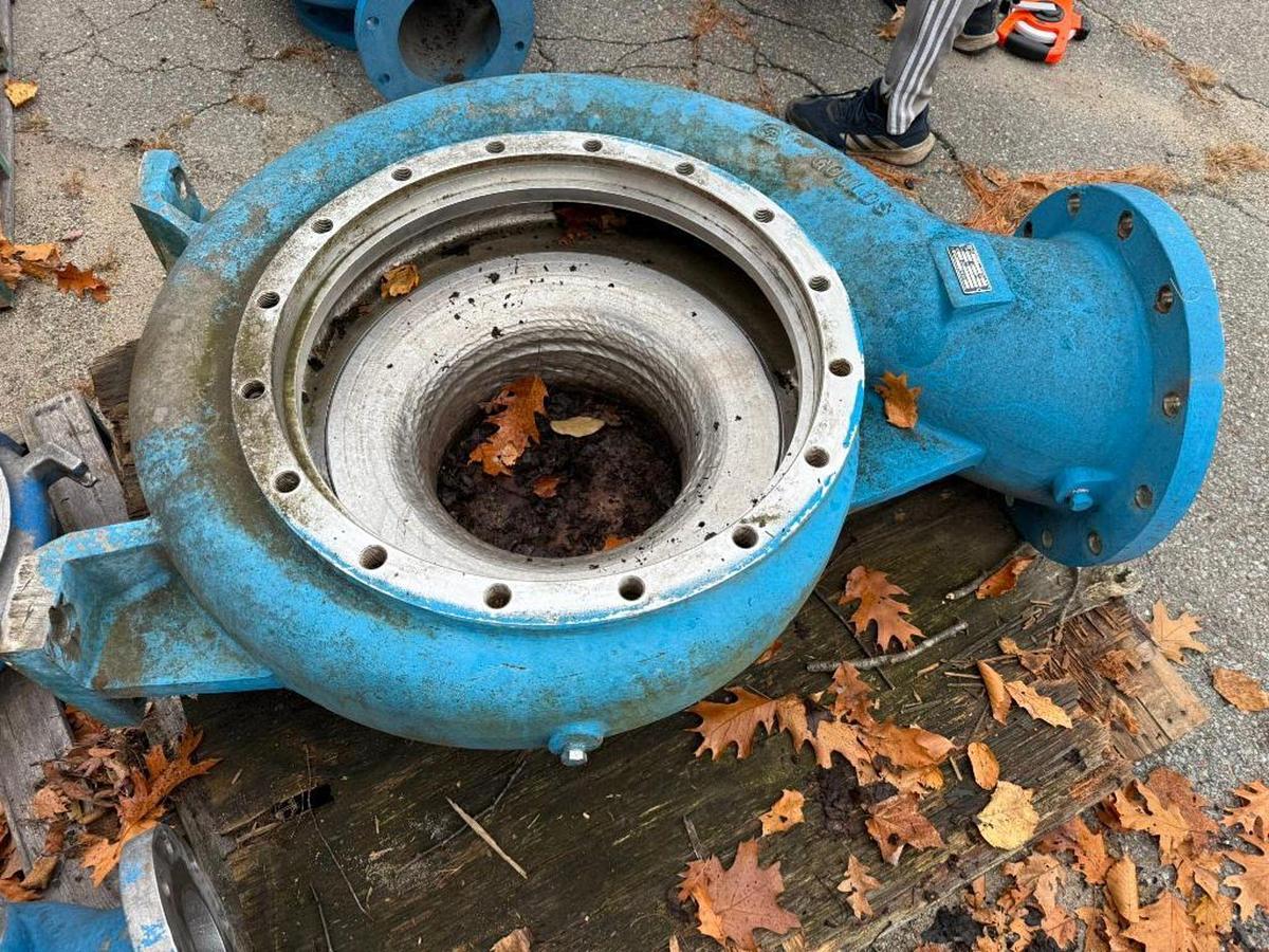 Used GOULDS 3175 PUMP CASING SIZE 12X14-22 STAINLESS STEEL