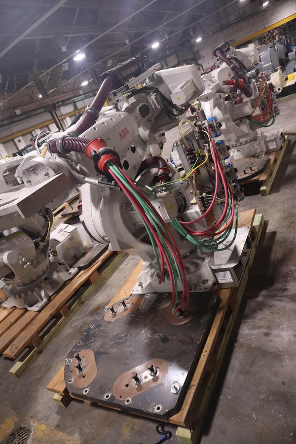 ABB MODEL IRB 6700-300/2.70 ROBOT 6-AXIS MANUFACTURED 2021
