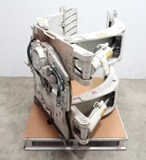 Used 60" CASCADE PAPER ROLL CLAMP MODEL 60G-RDP-110 CLASS III 6,000 POUND LC