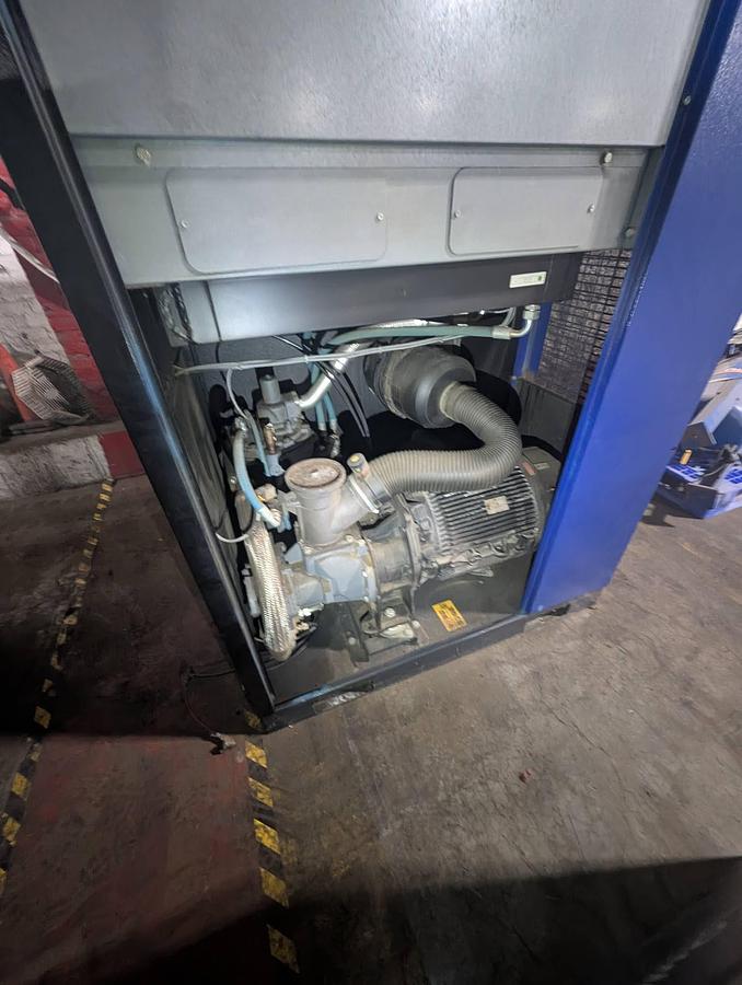 Used 60 HP MODEL QGD-60 QUINCY AIR COMPRESSOR MANUFACTURED 2019