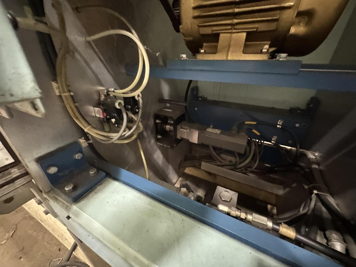 Used 60" WIDE LEVER LS1500 AUTOMATIC SINGLE KNIFE BALONEY CUTTER 16" DIAMETER