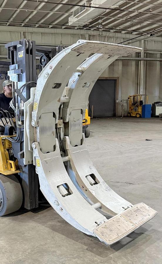 Used 72" CASCADE PAPER ROLL CLAMP CLASS IV MODEL 90F-RCP-64346