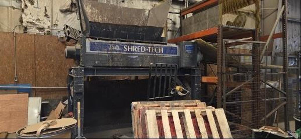 Used SHRED TECH MODEL ST-100 DUAL SHAFT SHREDDER 150HP