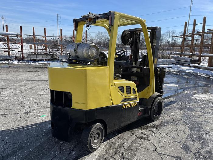 Used 12,000 POUND HYSTER S120FT-PRS FORKLIFT TWO STAGE MAST